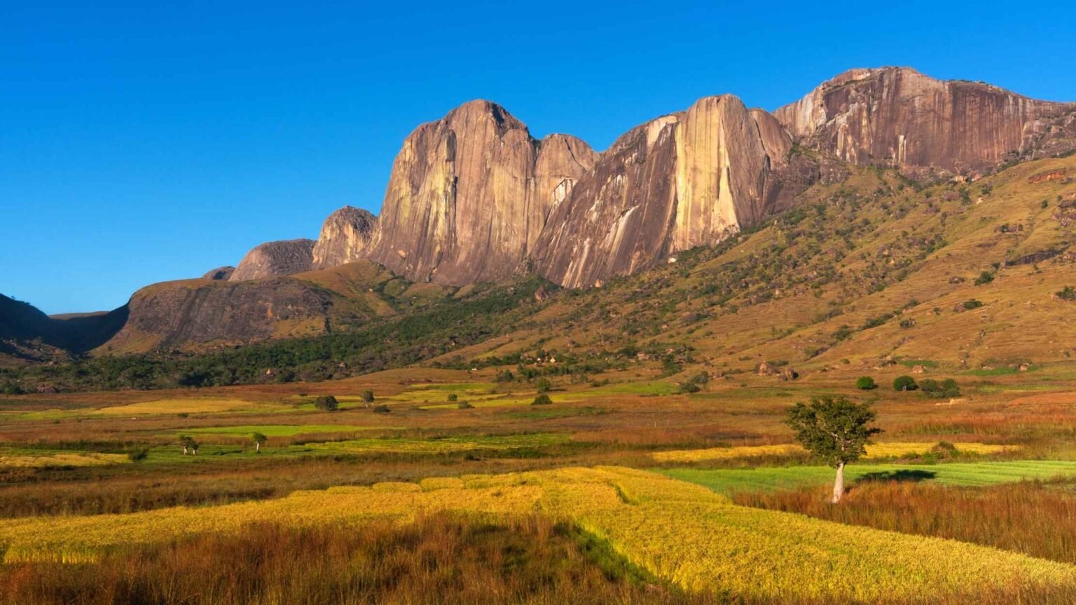 Vallée de Tsaranoro - Destination Sud Madagascar