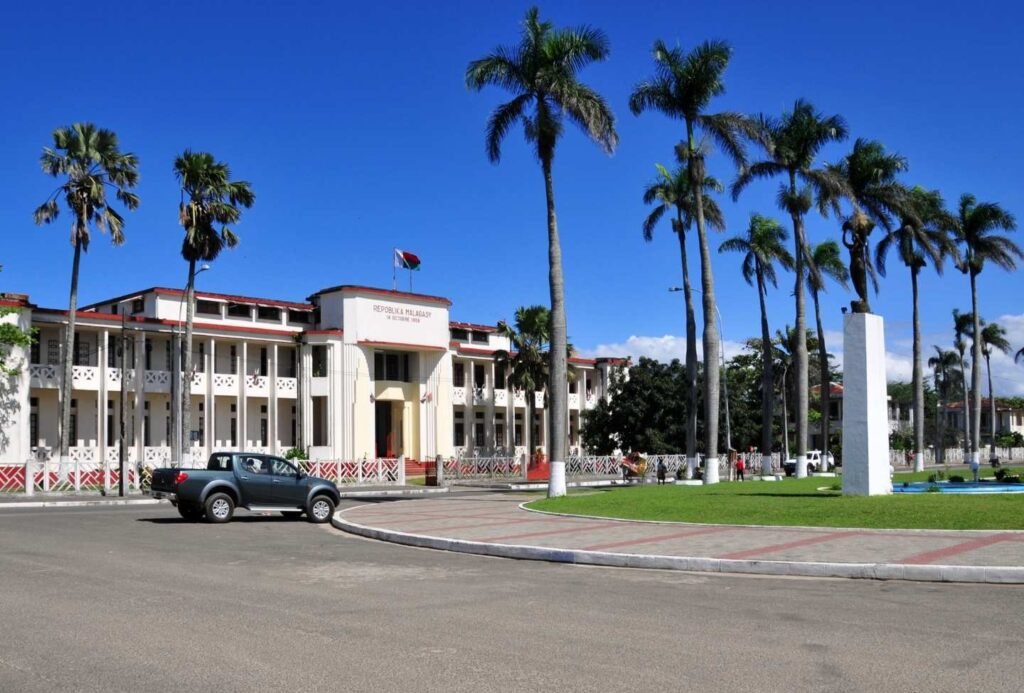 Avenue de l'indépendance - Circuit Est Madagascar